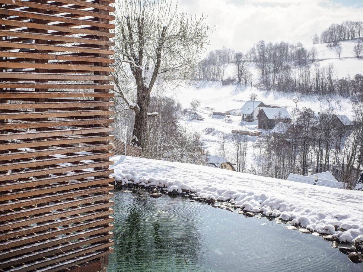 Apartman Stara Skola Vysoké nad Jizerou Exteriör bild